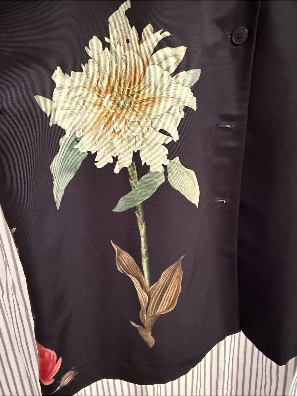 Epee From Paris - French Black Floral Textured Satin Oversized Long Blazer/Coat - Picture 3 of 16